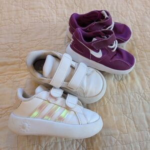 Toddler Play Sneakers 7C Bundle